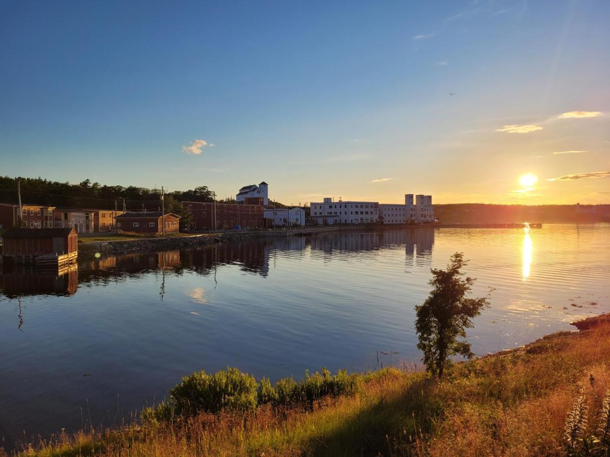 The Harbourside Inn Port Union 외부 사진